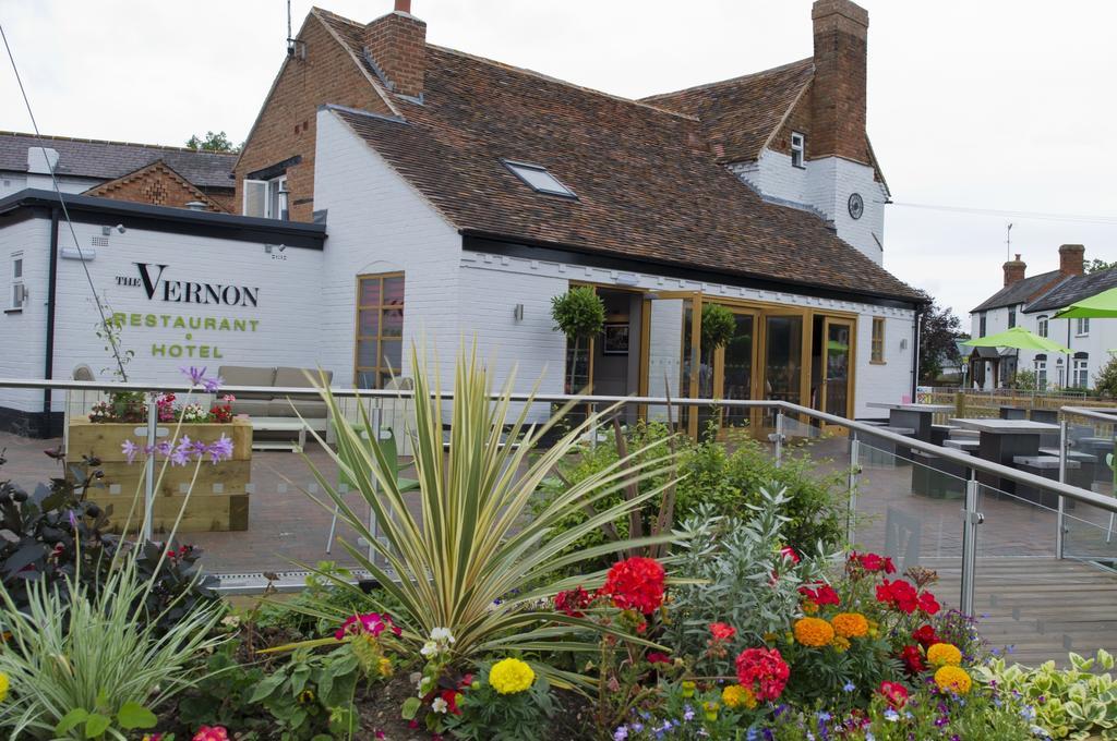 The Vernon Droitwich Room photo
